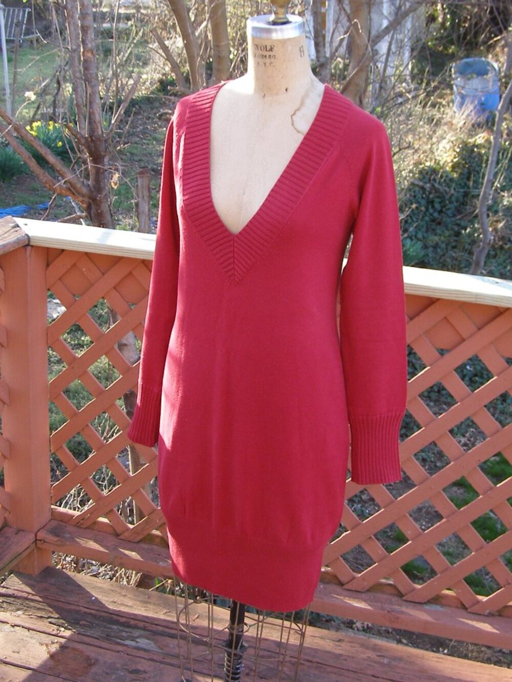 size L EXPRESS Red Knit Sweater Dress Vneck Stretch Casual